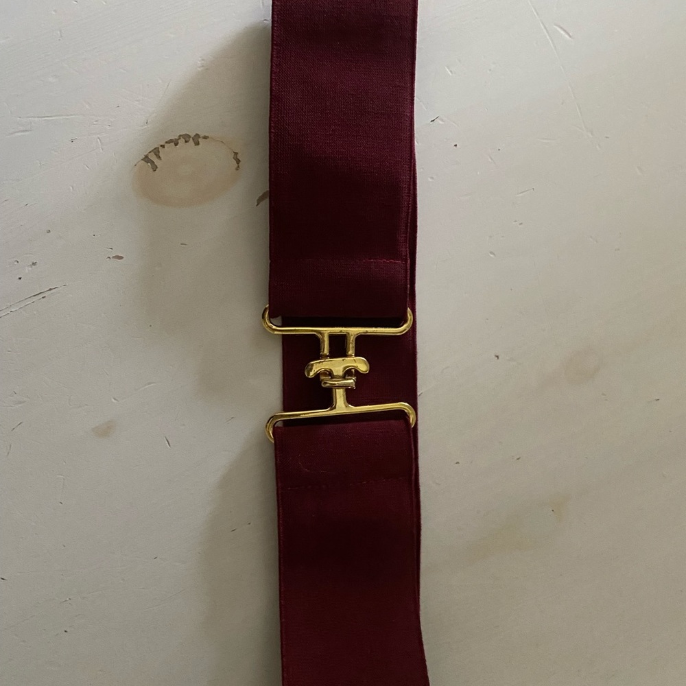 Burgundy Ruespari Belt